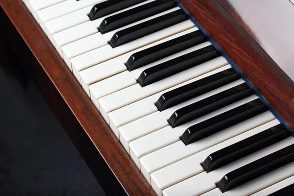 Stary klawiszy fortepianu — Zdjęcie stockowe