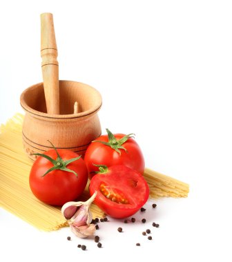 domates sosu ve beyaz üzerine spagetti için malzemeler