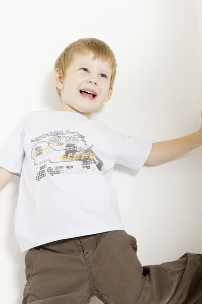 Portret van een kleine jongen — Stockfoto