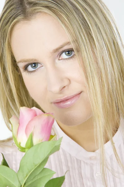 Ritratto di donna con rosa — Foto Stock