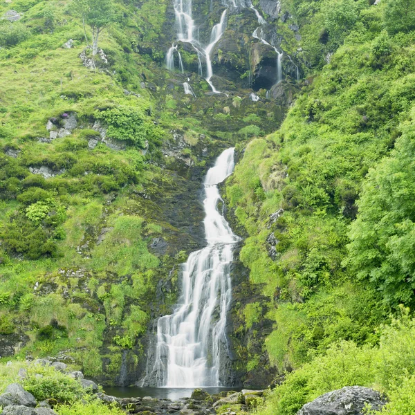 Assarancagh şelale, county donegal, İrlanda — Stok fotoğraf