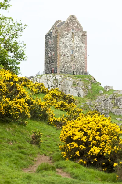 Πύργος Smailholm κοντά στο Κέλσο, Scottish Borders, Σκωτία — Φωτογραφία Αρχείου