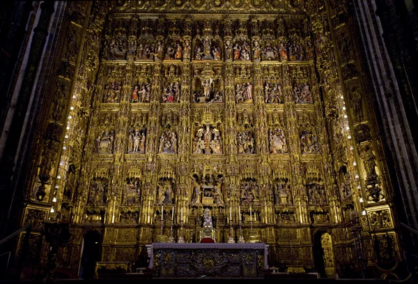 Wnętrze katedry Sewilla, Andaluzja, Hiszpania — Zdjęcie stockowe