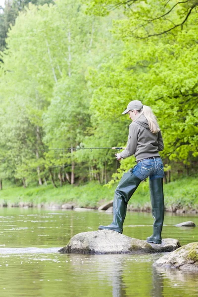 Woman fishing in Sazava river, Czech Republic — Stock Photo, Image