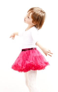 Kız dansçı olarak