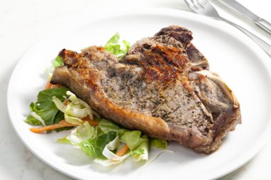 ızgara t-bone biftek