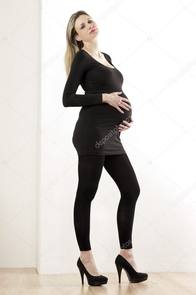 Femme enceinte cheap talon