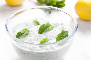 tzaziki salatası