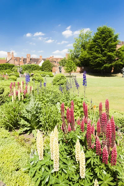 Nash huis en nieuwe plaats Tuin, stratford-upon-avon, warwickshi — Stockfoto