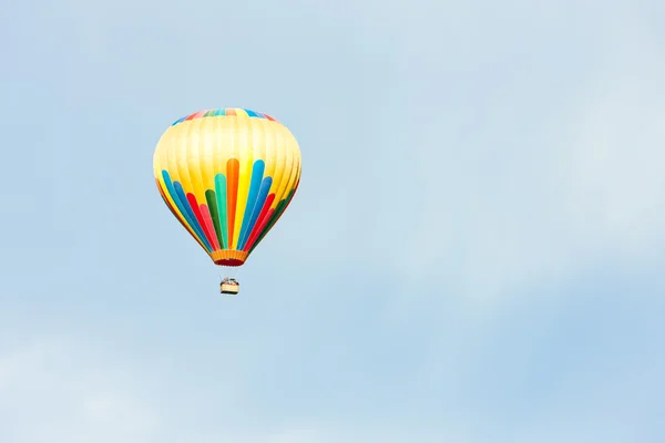 Hete luchtballon, provence, Frankrijk — Stockfoto