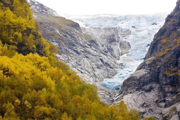 Krajina u melkevollbreen ledovci jostedalsbreen národní p — Stock fotografie
