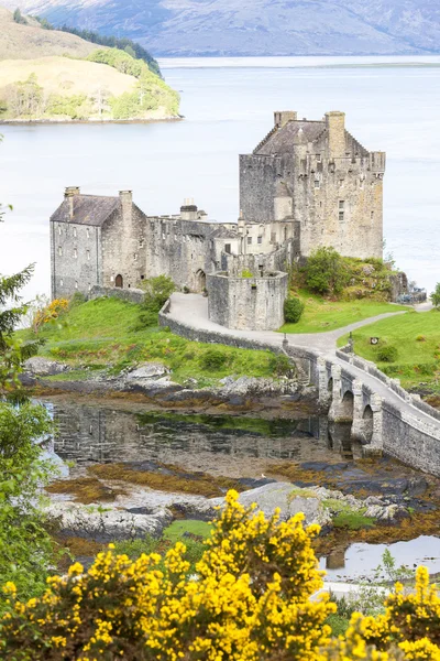 Eilean donan castle, jezioro duich, scotland — Zdjęcie stockowe