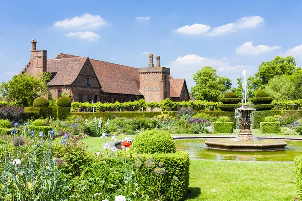 Ogród dom hatfield, hertfordshire, england — Zdjęcie stockowe