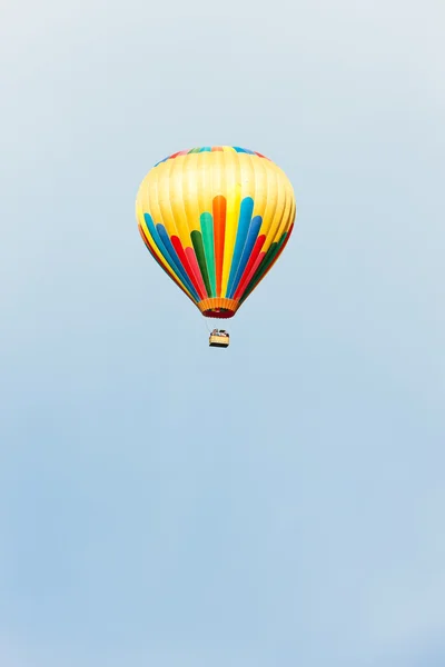 Hete luchtballon, provence, Frankrijk — Stockfoto