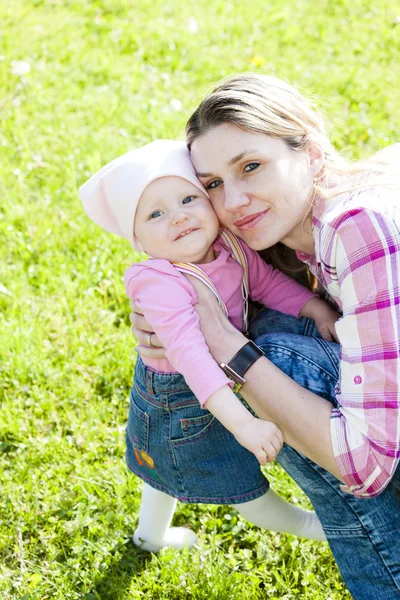 Mother with little daughter — Stock Photo, Image
