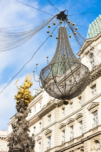 Veba sütunu, Viyana, aust ile Noel anda sokak Graben — Stok fotoğraf