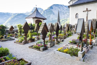 hallstatt mezarlıkta