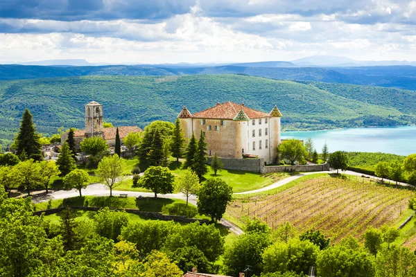 Chateau e iglesia —  Fotos de Stock