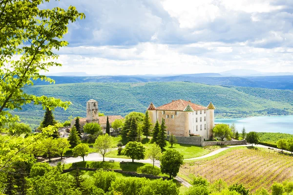 Schloss und Kirche — Stockfoto