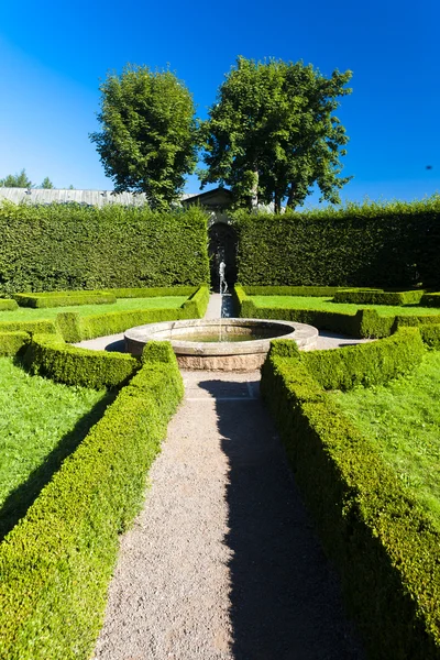 Jardín del palacio en Nachod — Foto de Stock