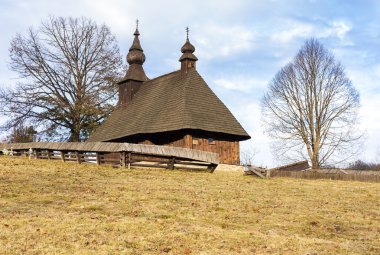ahşap kilise