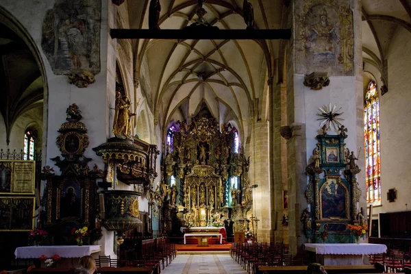 Interiör med kyrkan av St nicholas — Stockfoto