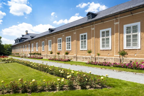 Kozel Palace com jardim, República Checa — Fotografia de Stock