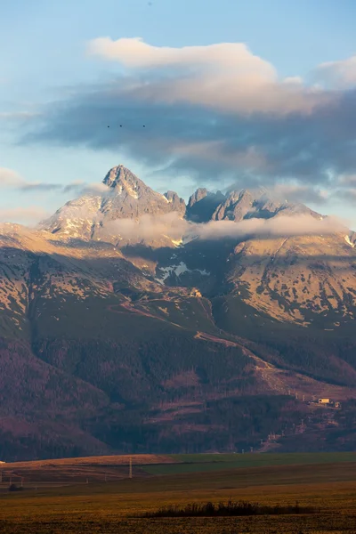 Lomnicky zirve çevre — Stok fotoğraf