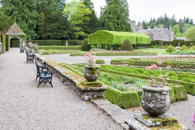 İtalyan Bahçe, angus, İskoçya glamis kale görünümü