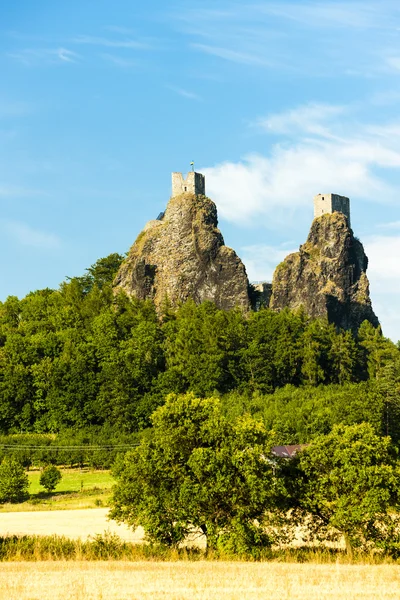 Ruïnes van kasteel trosky, Tsjechië — Stockfoto