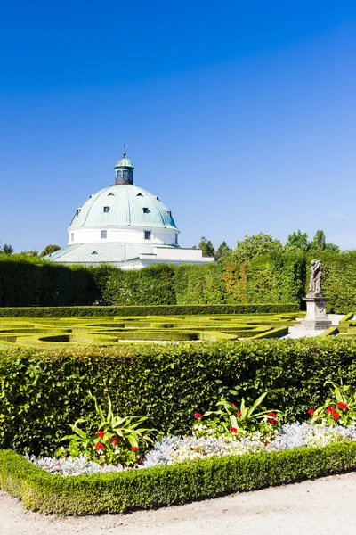 Bloementuin van kromeriz palace, Tsjechië — Stockfoto