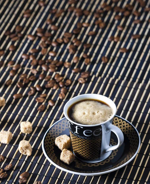 Tasse de café avec sucre — Photo