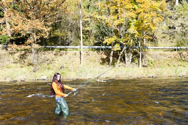 Woman fishing in Otava river, Czech Republic — Stock Photo, Image