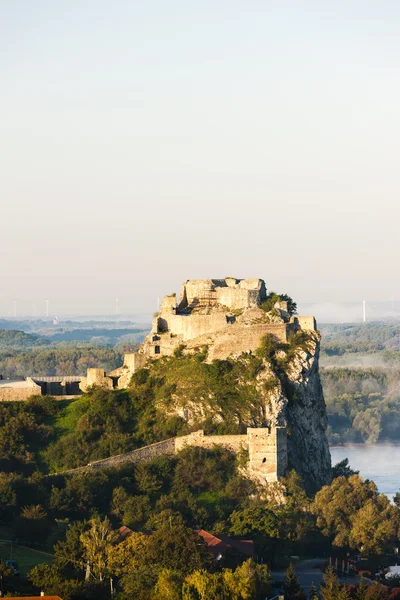 Ruinen der Burg devin — Stockfoto