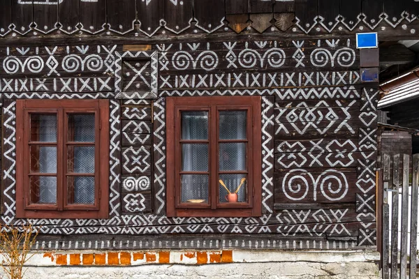 Rumah Rakyat Yang Dilukis Desa Unesco Cicmany Slowakia — Stok Foto