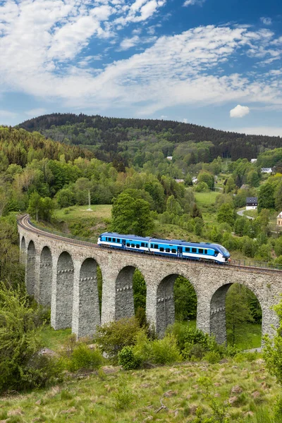 Eisenbahnviadukt Novina Krystofovo Udoli Nordböhmen Tschechien — Stockfoto