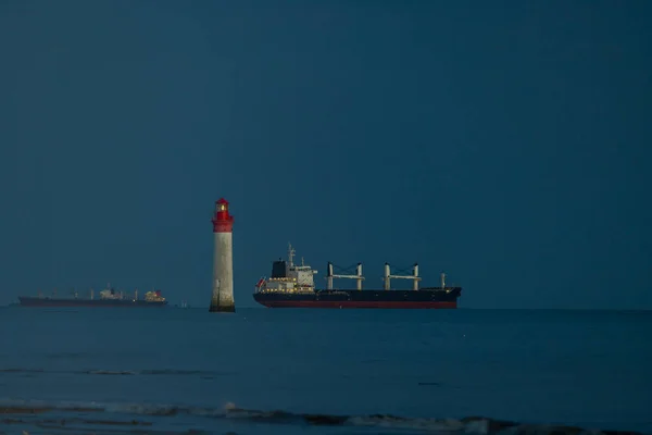 Phare Chauvea Perto Ile Com Navios Para Rochelle Pays Loire — Fotografia de Stock