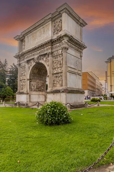 Arco Traiano Antico Arco Trionfale Romano Benevento Campania Italia — Foto Stock