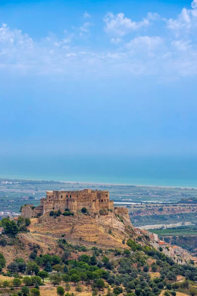 Talya Nın Calabria Eyaletindeki Rocca Imperiale Şatosu — Stok fotoğraf