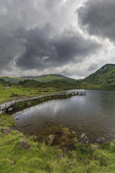 Etang Lers Pyrenees ประเทศฝร งเศส — ภาพถ่ายสต็อก