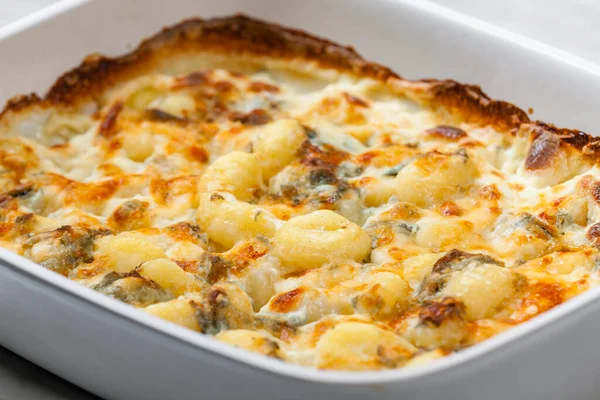 Gnocchi Mit Blauschimmelkäse Gebacken — Stockfoto