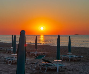 Günbatımı Rodi Garganico, Apulia, İtalya