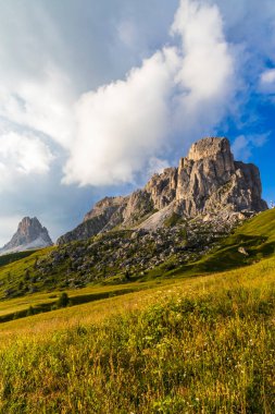 Dolomites, İtalya 'da Passo Giau yakınlarındaki manzara