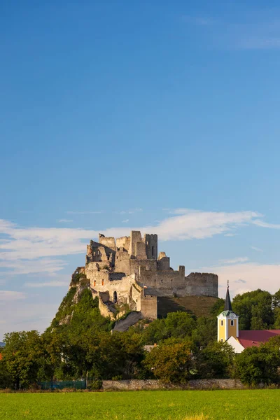 Ruinas Del Castillo Beckov Eslovaquia — Foto de Stock