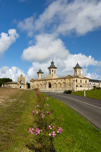 Vinodlingar Med Chateau Cos Estournel Bordeaux Aquitaine Frankrike — Stockfoto