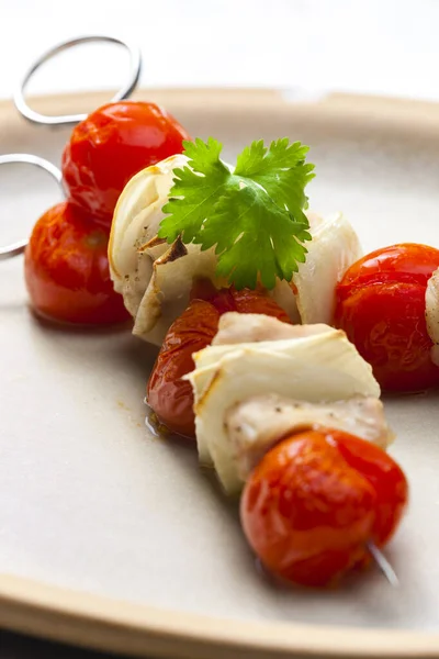 Skewers Chicken Meat Tomatoes Onion — Stock Photo, Image