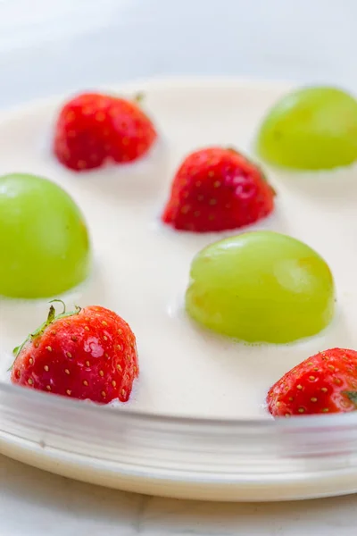 Summer Soup Strawberries Grapes — Stock Photo, Image