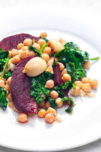 Salad Red Beet Spinach Chickpeas — Stock Photo, Image