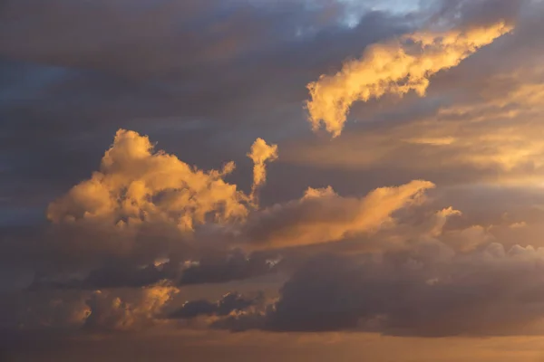 Céu Bonito Com Nuvem Antes Pôr Sol — Fotografia de Stock