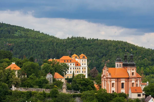 Slott Och Kyrka Valec Västra Böhmen Tjeckien — Stockfoto